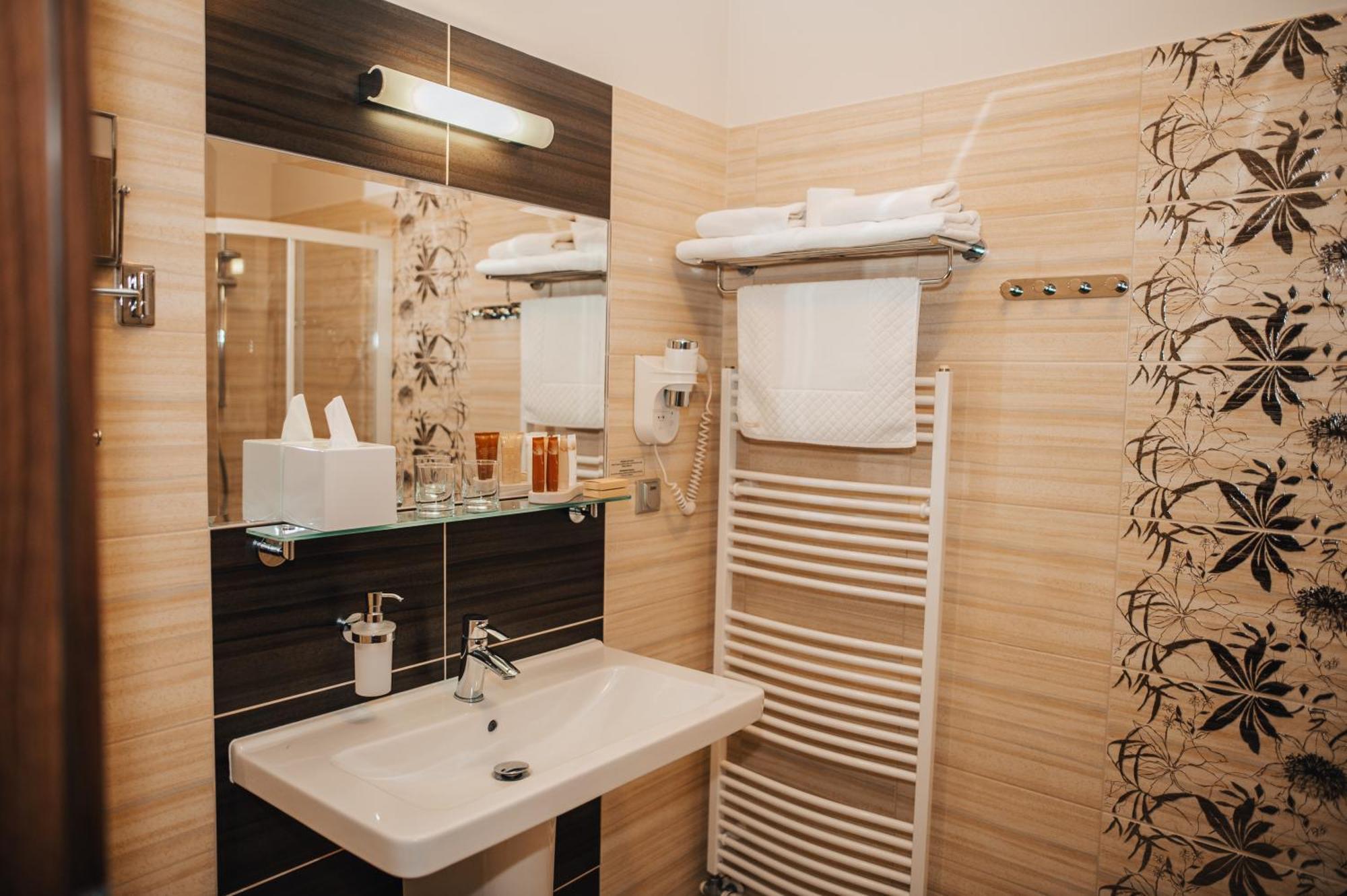 Hotel Elegance Šumperk Extérieur photo